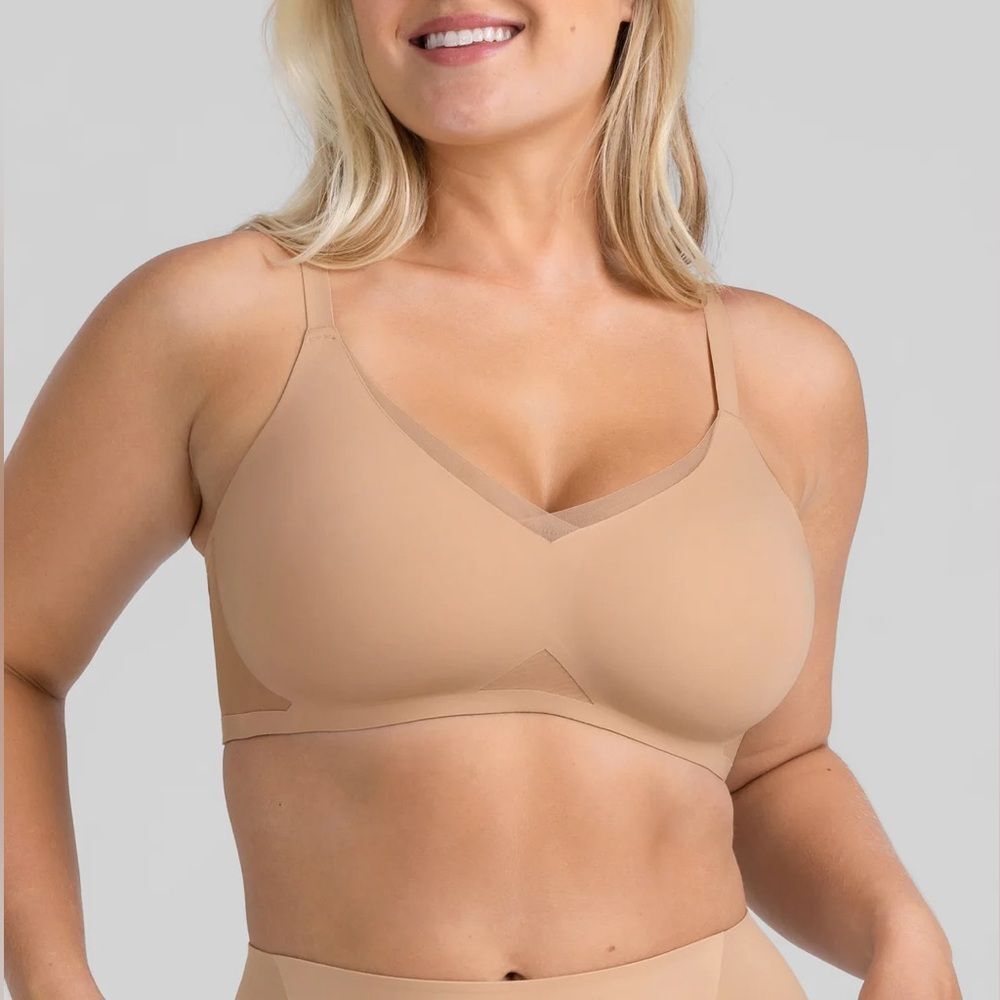 Honeylove Crossover Neutral Nude Mesh Wireless Bra Women’s Size Small 34B 34C